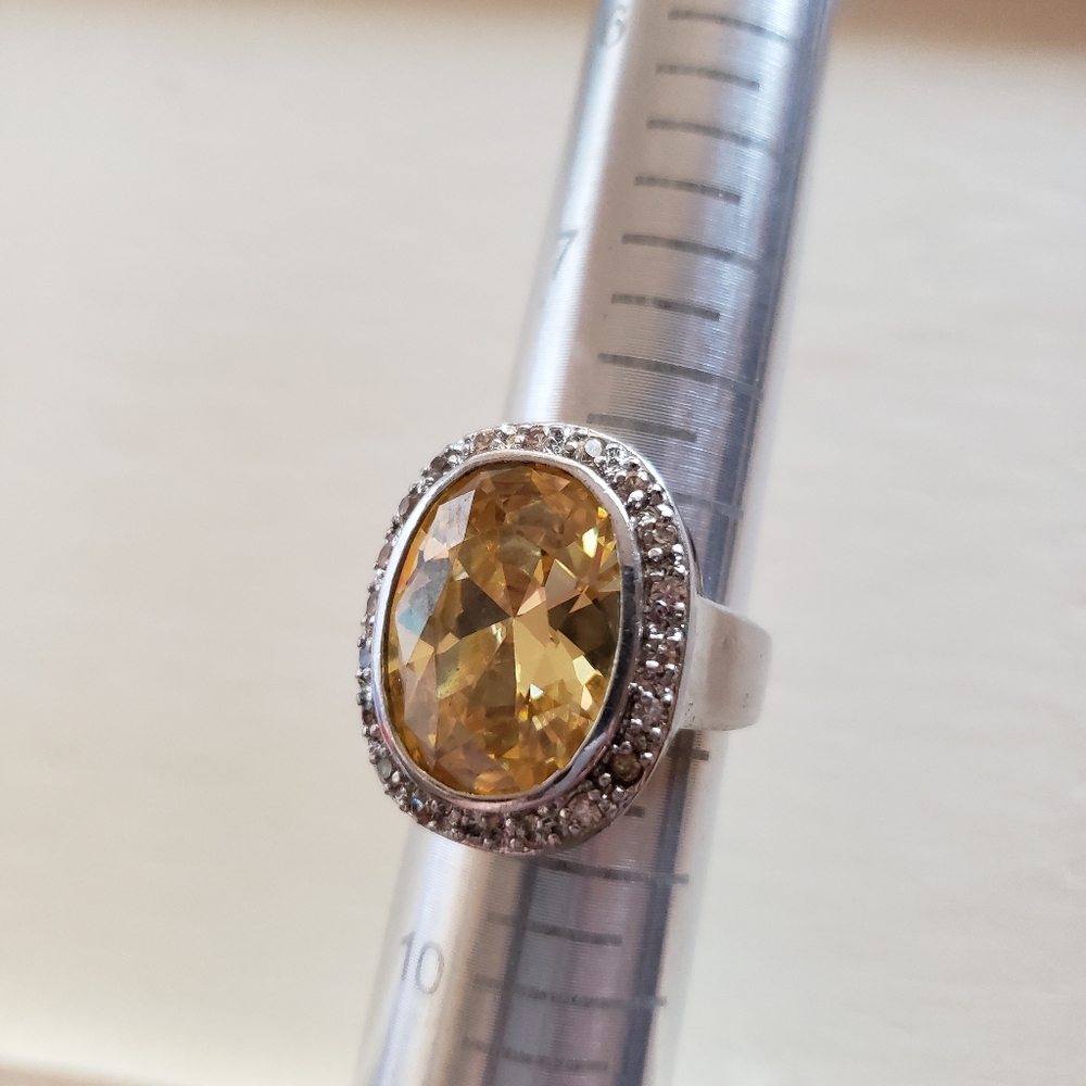 Cetrine oval ring with Swarovski crystals - Picture 3 of 5